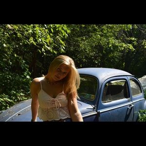 Meet your Posher, Ella